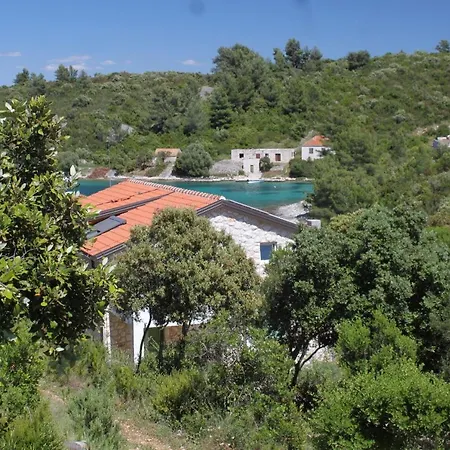 Karkavac - Scedro 8801d Jelsa (Hvar)