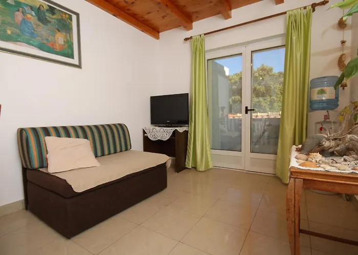 Karkavac - Scedro 8801d * Jelsa (Hvar)